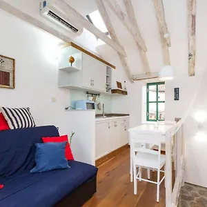 Charming Little House In Center Split