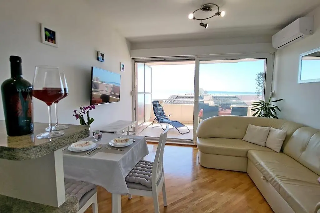 Apartment Summer Vibes Split 0*,  Croatia